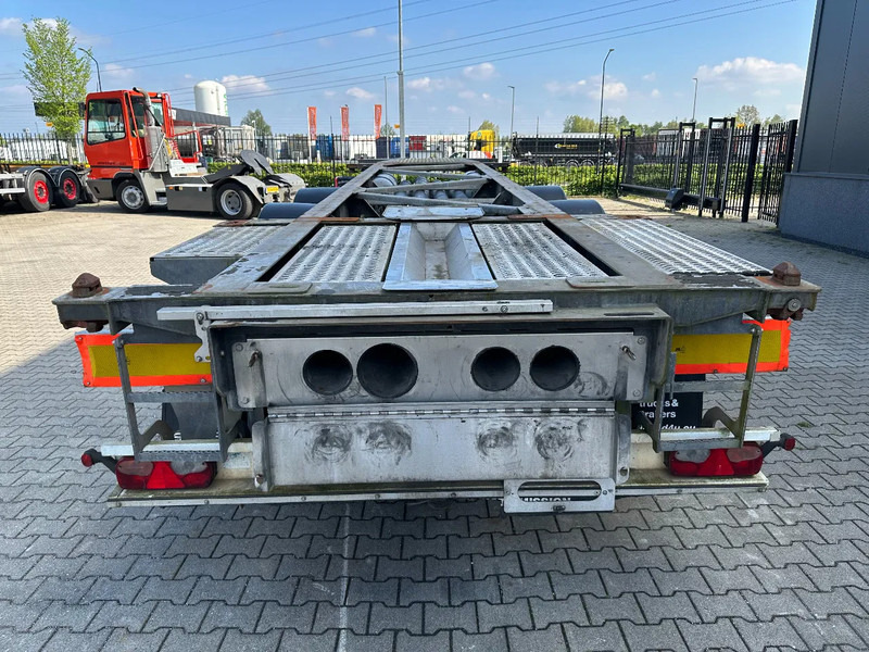 Van Hool 20FT/30FT, ADR (EX/II, EX/III, FL, OX, AT), BPW + drum, ALCOA, galvanized, liftaxle, NL-Chassis - Container transporter/ Swap body semi-trailer: picture 5 Van Hool 20FT/30FT, ADR (EX/II, EX/III, FL, OX, AT), BPW + drum, ALCOA, galvanized, liftaxle, NL-Chassis - Container transporter/ Swap body semi-trailer: picture 5