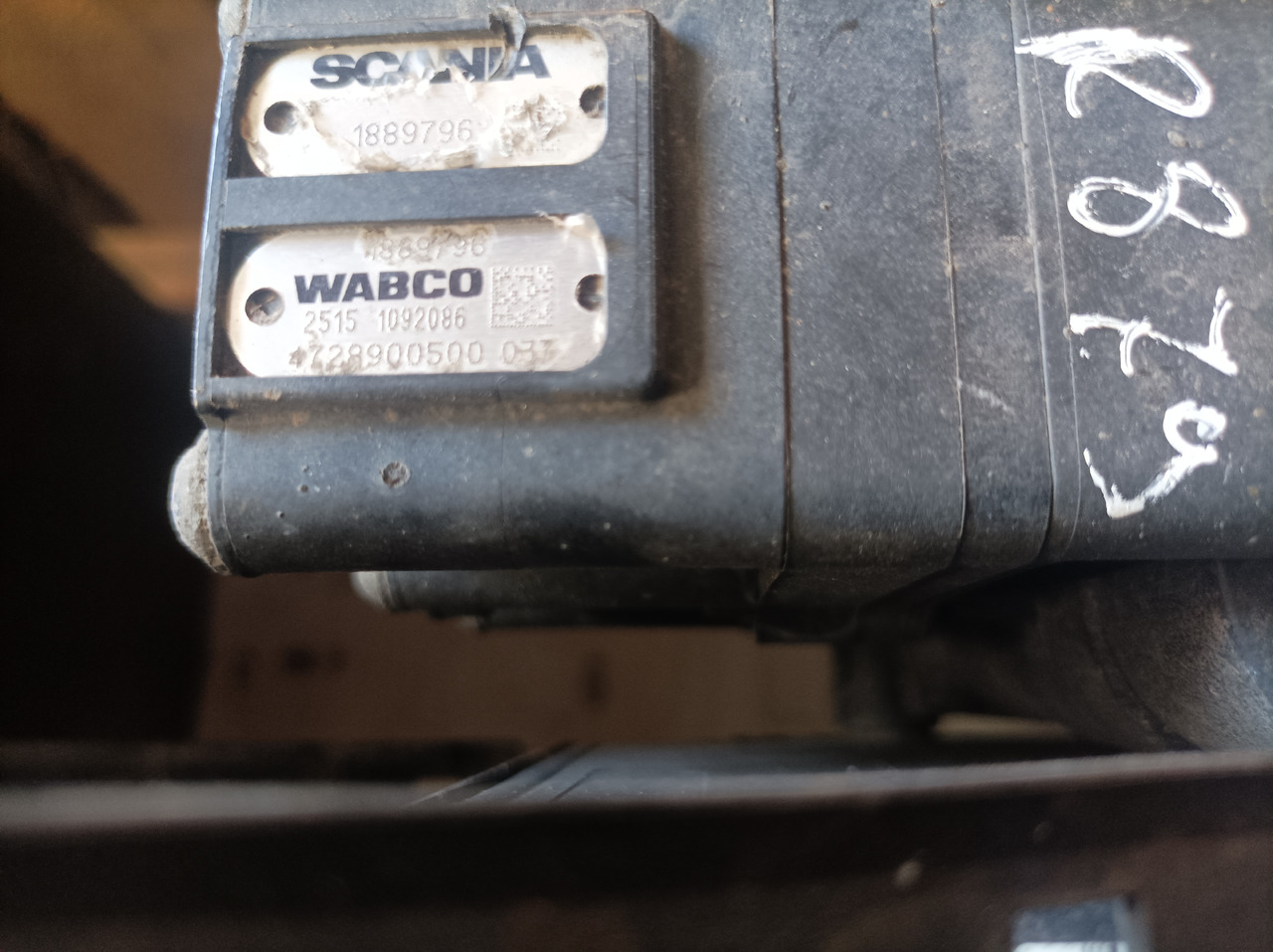 Scania Scania - Air suspension: picture 4 Scania Scania - Air suspension: picture 4