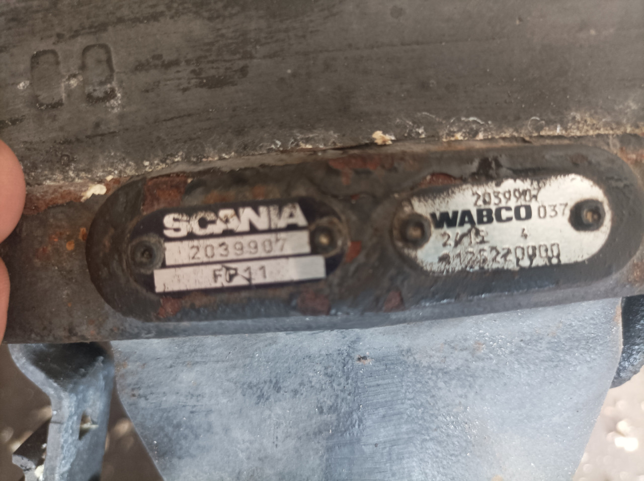 WABCO Scania - Air brake compressor: picture 1 WABCO Scania - Air brake compressor: picture 1