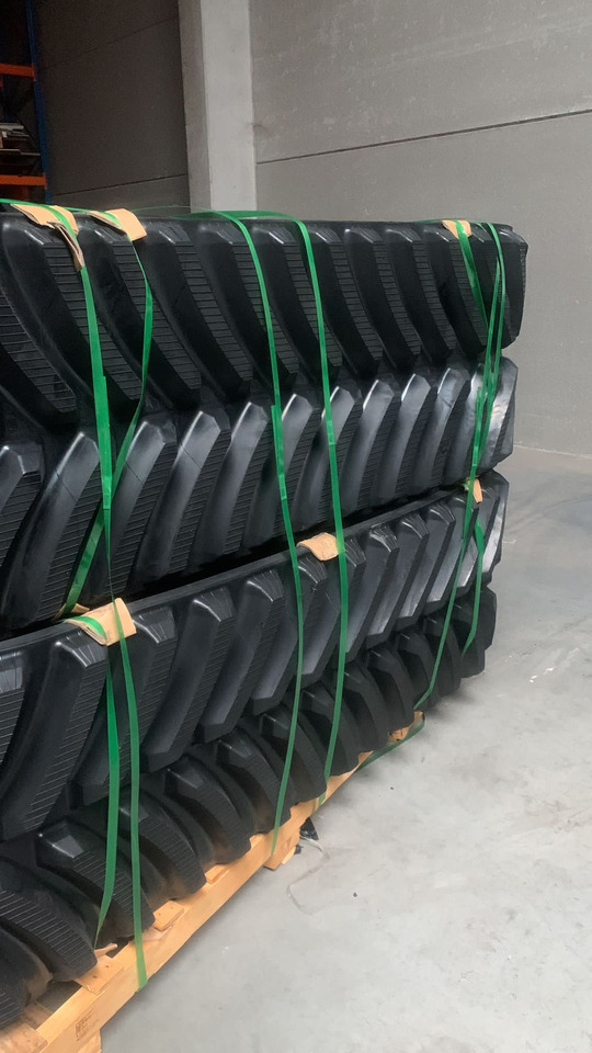 Rubber track for Challenger MT700 25 ", 30" and 36" - Track for Agricultural machinery: picture 3 Rubber track for Challenger MT700 25 ", 30" and 36" - Track for Agricultural machinery: picture 3
