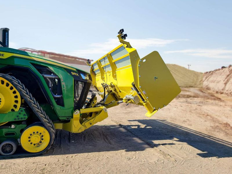 Degelman Dozer Blade 7900 zum John Deere 9RX 710, 9RX 770, 9RX 830 - Blade: picture 3 Degelman Dozer Blade 7900 zum John Deere 9RX 710, 9RX 770, 9RX 830 - Blade: picture 3