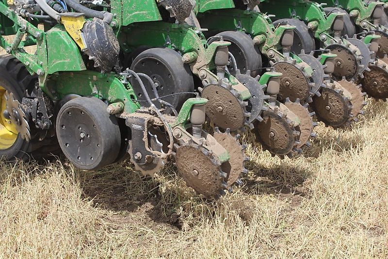 Yetter Düngerschar - Flüssigdünger - Slurry injector: picture 3 Yetter Düngerschar - Flüssigdünger - Slurry injector: picture 3