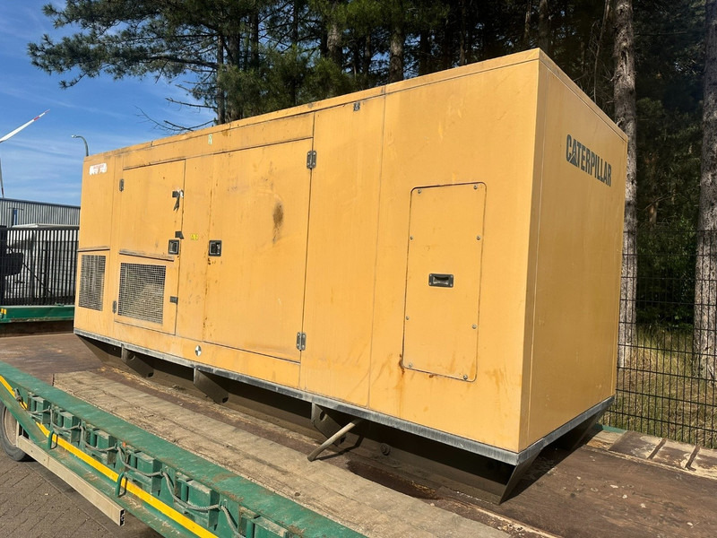Caterpillar 400 GEN SET - 365kVA - 292kW - 400V/230V - 527A - 4574kg - Generator set: picture 2 Caterpillar 400 GEN SET - 365kVA - 292kW - 400V/230V - 527A - 4574kg - Generator set: picture 2