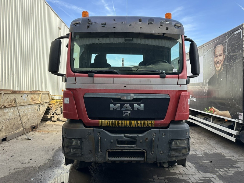 MAN TGA 26.400 6x4 AJK 20T - 5430mm - MANUAL GEARBOX - STEEL SPRING / BLATT - BIG AXLES / AP ACHSEN - Hook lift truck: picture 2 MAN TGA 26.400 6x4 AJK 20T - 5430mm - MANUAL GEARBOX - STEEL SPRING / BLATT - BIG AXLES / AP ACHSEN - Hook lift truck: picture 2