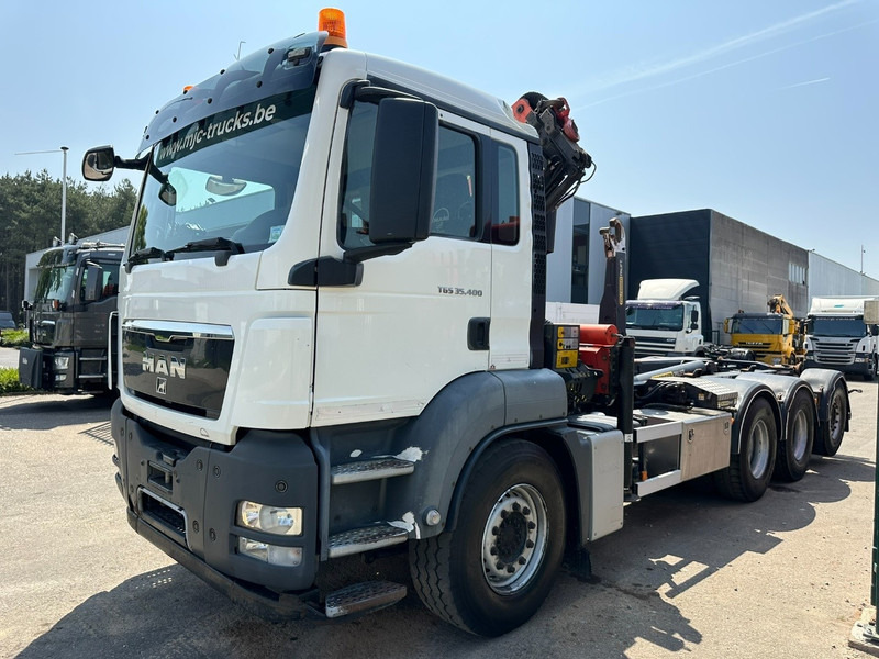MAN TGS 35.400 8x4 TRIDEM HOOKLIFT T22 + CRANE PALFINGER PK 18001 EH + RADIO - EURO 5 - LIFT/STEERING AXLE - BE TRUCK - Hook lift truck, Crane truck: picture 4 MAN TGS 35.400 8x4 TRIDEM HOOKLIFT T22 + CRANE PALFINGER PK 18001 EH + RADIO - EURO 5 - LIFT/STEERING AXLE - BE TRUCK - Hook lift truck, Crane truck: picture 4