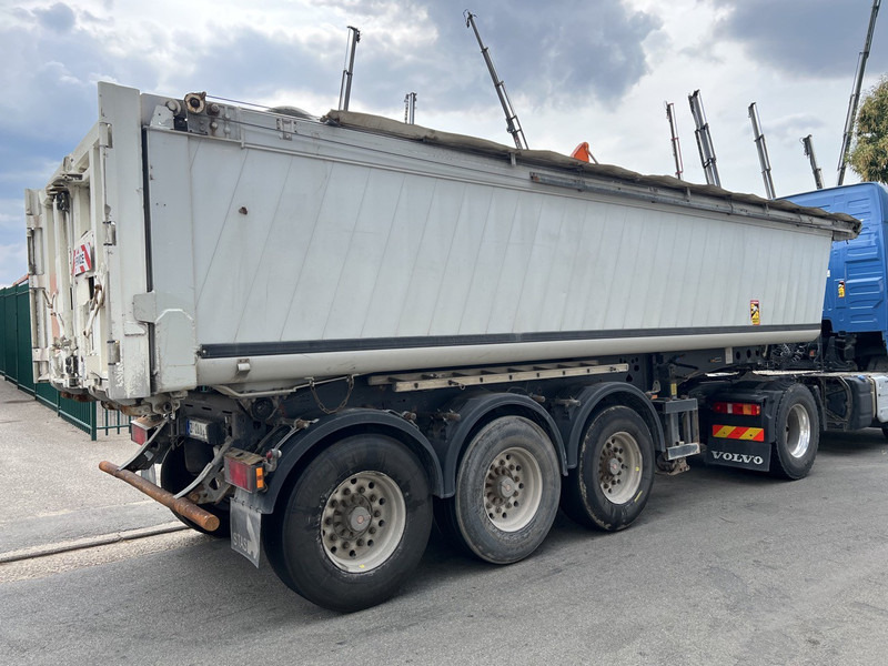 Schmitz Cargobull SKI 24 3-AXLES SAF - STEEL BODY / ALU TIPPER - GOOD CONDITION - Tipper semi-trailer: picture 4 Schmitz Cargobull SKI 24 3-AXLES SAF - STEEL BODY / ALU TIPPER - GOOD CONDITION - Tipper semi-trailer: picture 4