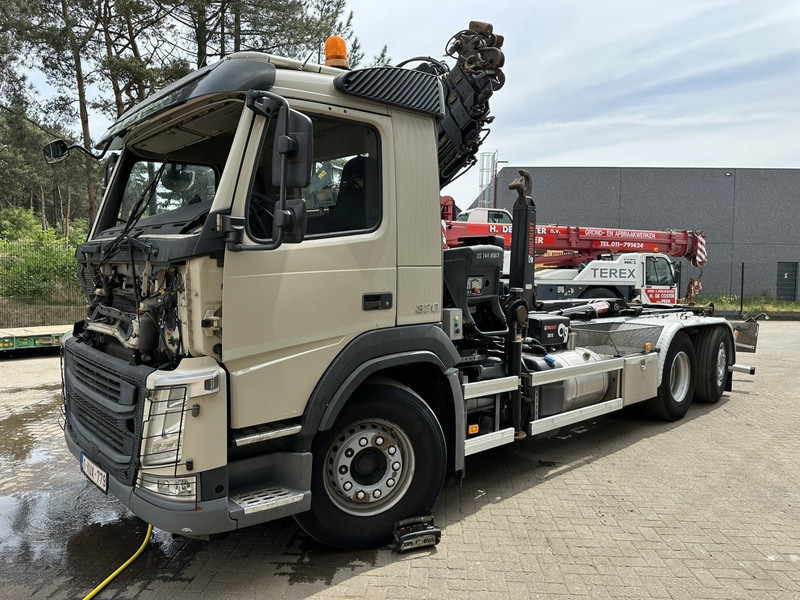 Volvo FM 370 6x2 HOOKLIFT 21T + CRANE HIAB 144 E-4 HIDUO - ENGINE / GEARBOX OK - CHASSIS OK - RUNNING + DRIVING - BE TRUCK - Hook lift truck, Crane truck: picture 4 Volvo FM 370 6x2 HOOKLIFT 21T + CRANE HIAB 144 E-4 HIDUO - ENGINE / GEARBOX OK - CHASSIS OK - RUNNING + DRIVING - BE TRUCK - Hook lift truck, Crane truck: picture 4