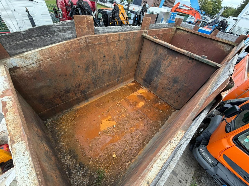 Hook lift truck, Crane truck Volvo FM 420 8x2 HOOKLIFT + CRANE PALFINGER PK19.001 SLD B - *294.000km* - EURO 6 - LIFT + STEERING AXLE - I SHIFT - BE TRUCK: picture 16