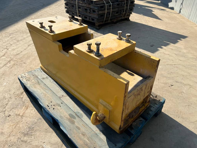 Cat 12H / 12K / 140H / 140K / 160H - Attachment for Construction machinery: picture 2 Cat 12H / 12K / 140H / 140K / 160H - Attachment for Construction machinery: picture 2