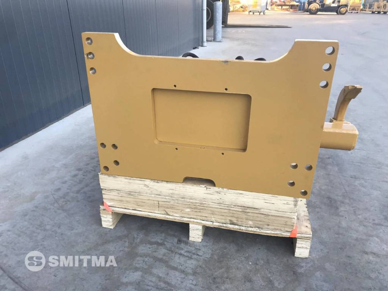 Cat D5K - Attachment for Construction machinery: picture 3 Cat D5K - Attachment for Construction machinery: picture 3