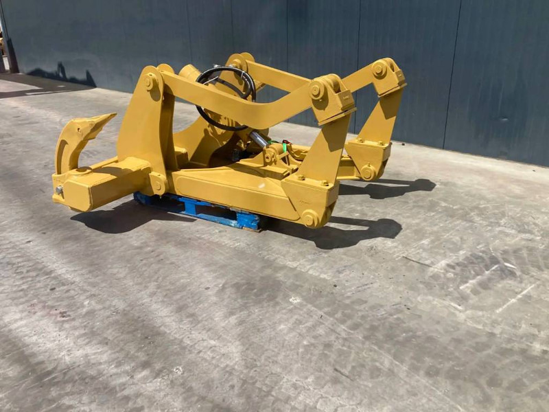 Cat D6 - Attachment for Construction machinery: picture 5 Cat D6 - Attachment for Construction machinery: picture 5