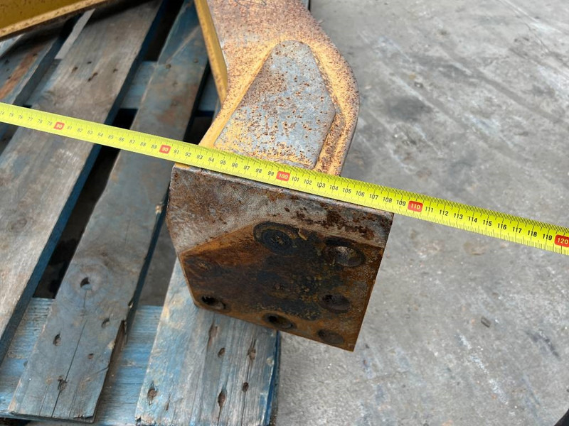 Cat D6H / D6R / D6T Zugtraverse / Trekhaak - Attachment for Construction machinery: picture 5 Cat D6H / D6R / D6T Zugtraverse / Trekhaak - Attachment for Construction machinery: picture 5