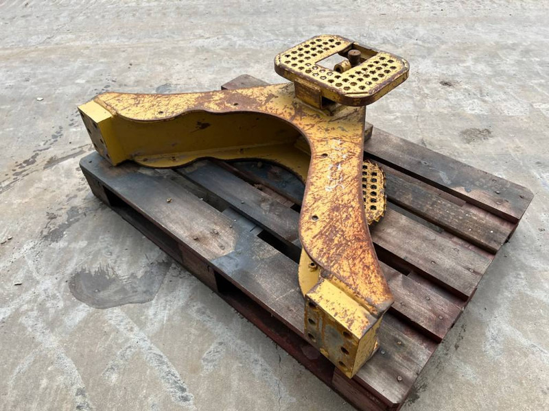 Cat D6N / D6M - Attachment for Construction machinery: picture 2 Cat D6N / D6M - Attachment for Construction machinery: picture 2