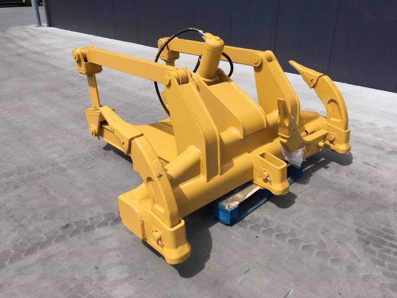 Cat D6R - Attachment for Construction machinery: picture 2 Cat D6R - Attachment for Construction machinery: picture 2