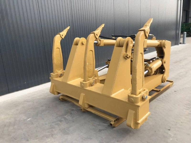 Cat D7 - Attachment for Construction machinery: picture 3 Cat D7 - Attachment for Construction machinery: picture 3