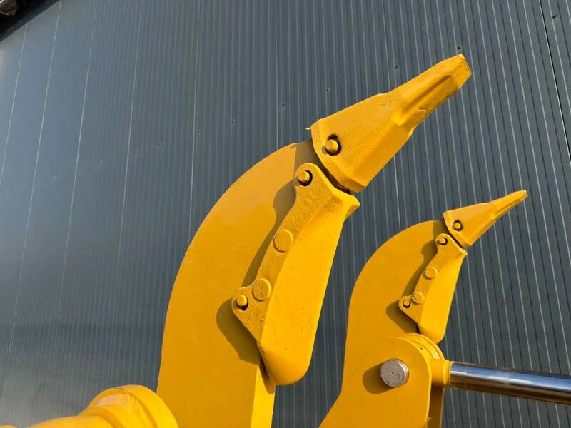 New Attachment for Construction machinery Cat D8GC Multi Shank Ripper: picture 8