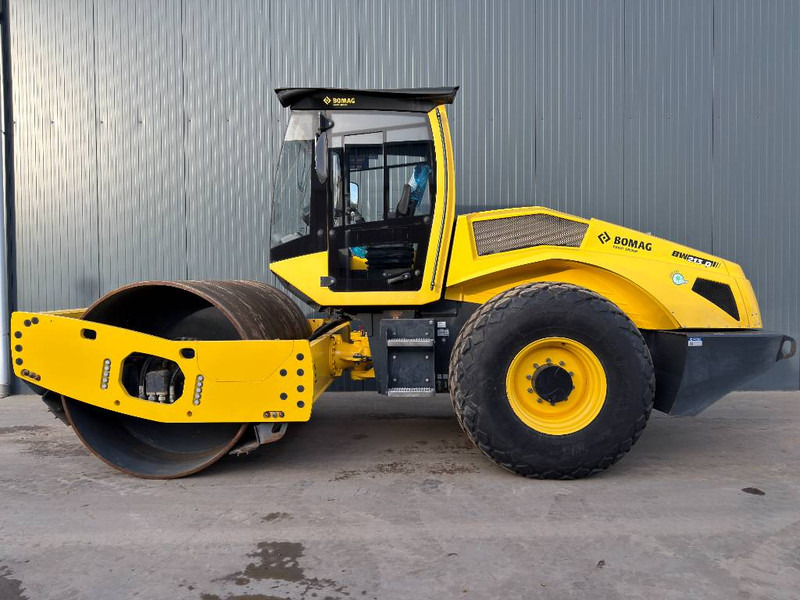 Bomag BW213D-5 - Roller: picture 2 Bomag BW213D-5 - Roller: picture 2