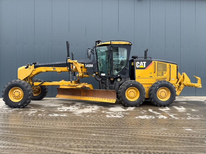 Cat 140M - LOW HOURS - Grader: picture 2 Cat 140M - LOW HOURS - Grader: picture 2