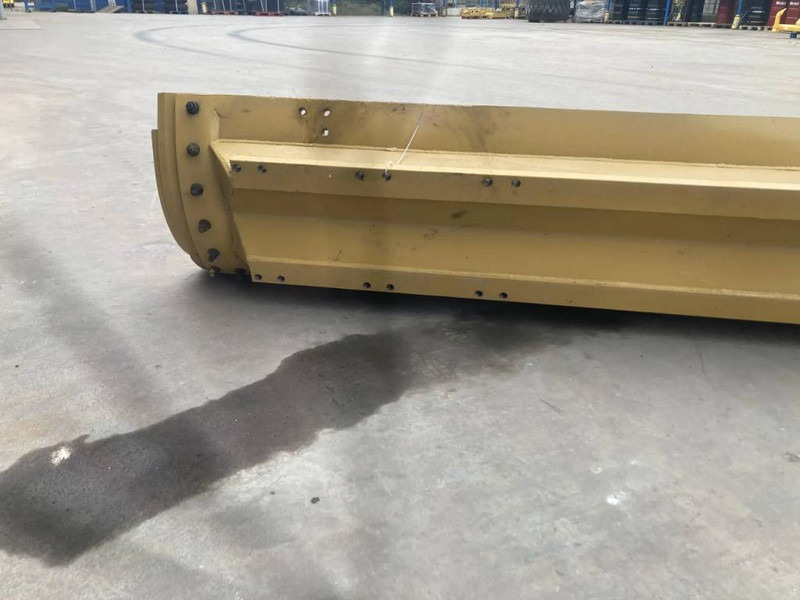 Cat 140M Moldboard - Blade for Construction machinery: picture 4 Cat 140M Moldboard - Blade for Construction machinery: picture 4