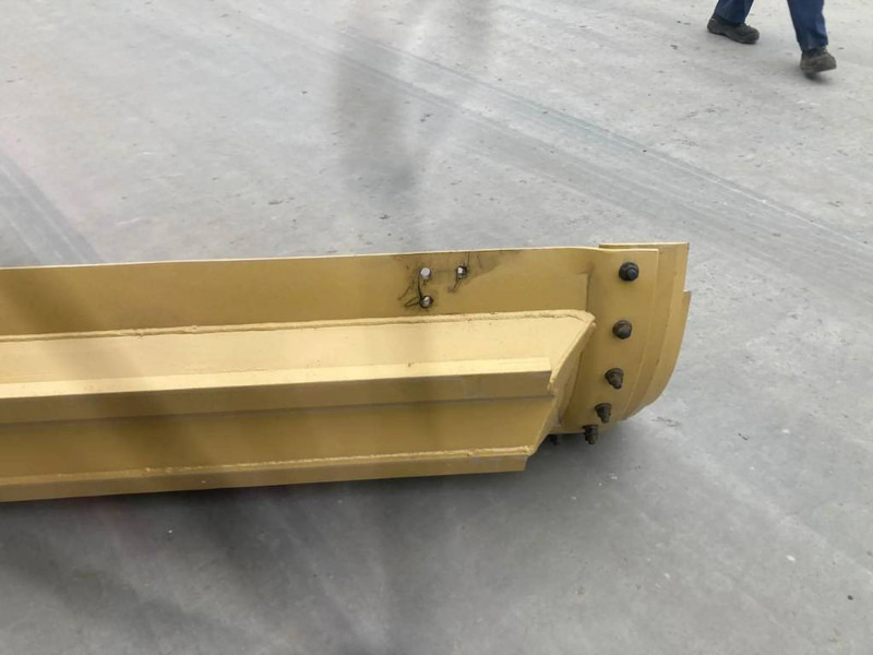 Cat 140M Moldboard - Blade for Construction machinery: picture 2 Cat 140M Moldboard - Blade for Construction machinery: picture 2