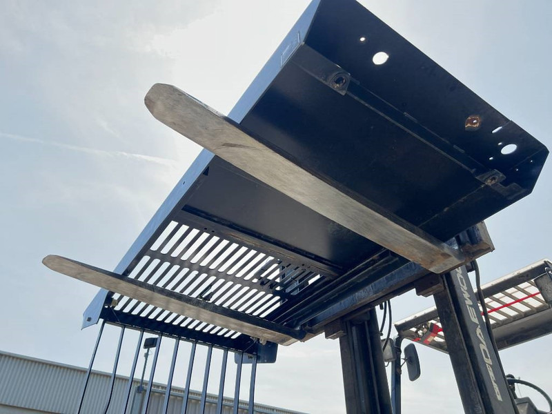 Cab and interior for Construction machinery Cat 313E / 320F / 323E / 325F / 329E / 330F / 336E / 3: picture 6 Cab and interior for Construction machinery Cat 313E / 320F / 323E / 325F / 329E / 330F / 336E / 3: picture 6