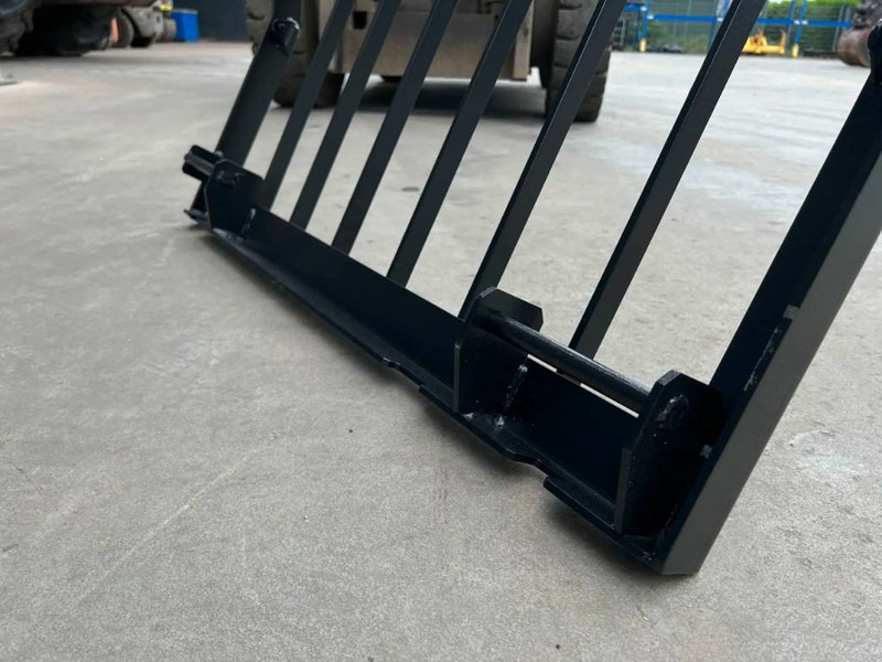 Cat 318C Guard - Cab and interior for Construction machinery: picture 5 Cat 318C Guard - Cab and interior for Construction machinery: picture 5