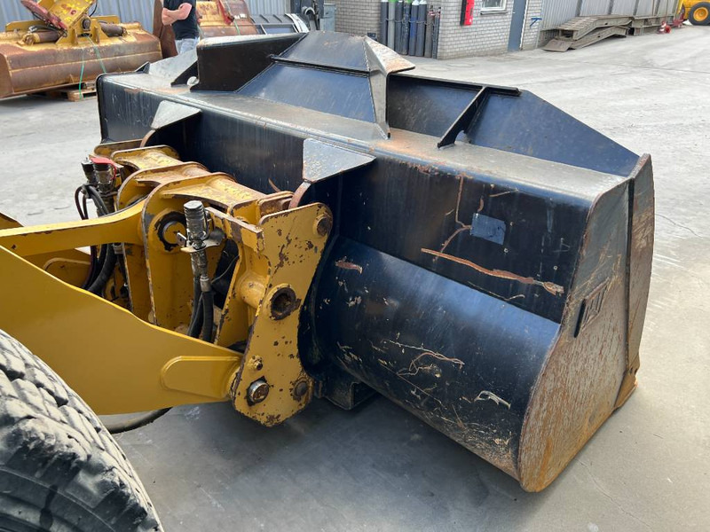 Wheel loader Cat 930K: picture 20