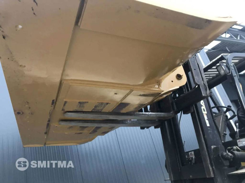 Cat 966K - Bucket for Construction machinery: picture 5 Cat 966K - Bucket for Construction machinery: picture 5