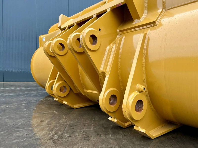 Cat 980 incl. cutting edge + side protectors - Bucket for Construction machinery: picture 4 Cat 980 incl. cutting edge + side protectors - Bucket for Construction machinery: picture 4