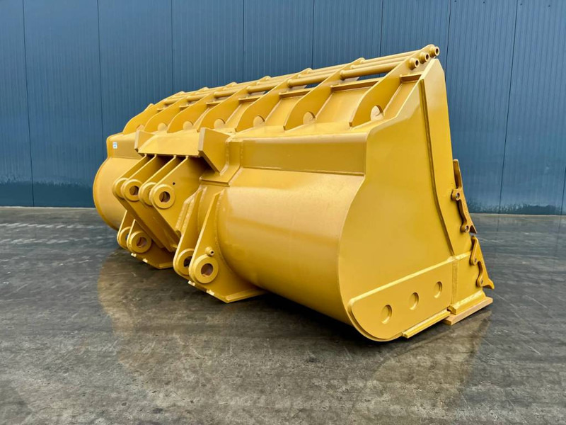 Cat 980H incl. cutting edge + side protectors - Bucket for Construction machinery: picture 3 Cat 980H incl. cutting edge + side protectors - Bucket for Construction machinery: picture 3