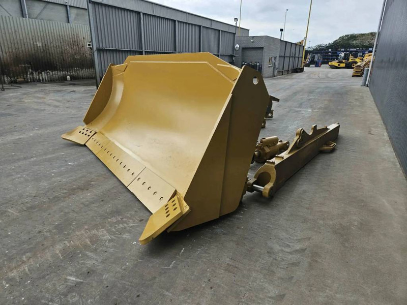 Cat D8R - Blade for Construction machinery: picture 4 Cat D8R - Blade for Construction machinery: picture 4