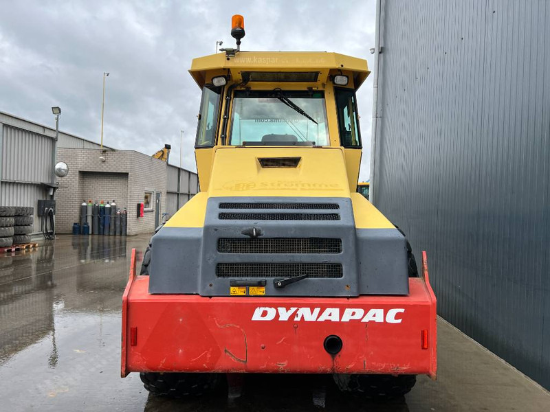 Dynapac CA302D - Roller: picture 5 Dynapac CA302D - Roller: picture 5