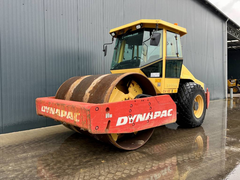 Dynapac CA302D - Roller: picture 2 Dynapac CA302D - Roller: picture 2