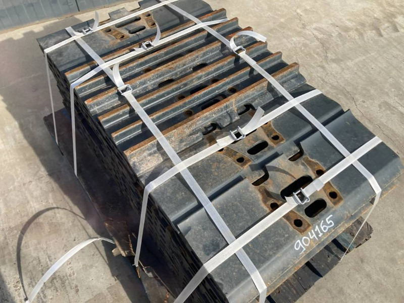 Komatsu PC150 / PC160 / PC180 / PC210 / PC240 3 Grouser 6 - Frame/ Chassis for Construction machinery: picture 2 Komatsu PC150 / PC160 / PC180 / PC210 / PC240 3 Grouser 6 - Frame/ Chassis for Construction machinery: picture 2