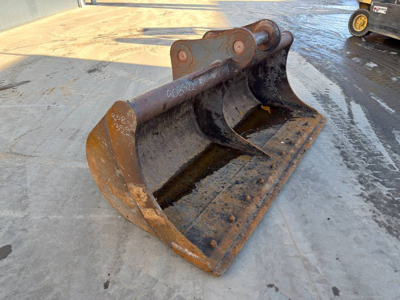 Miller Geith Volvo EC210 / EC220 - Bucket for Construction machinery: picture 3 Miller Geith Volvo EC210 / EC220 - Bucket for Construction machinery: picture 3