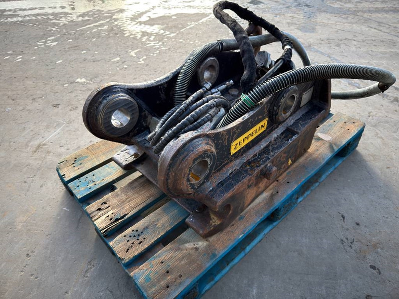 OilQuick OQ70/55 - M314F / M316F / M318F - Quick coupler for Construction machinery: picture 4 OilQuick OQ70/55 - M314F / M316F / M318F - Quick coupler for Construction machinery: picture 4