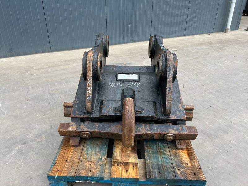 Verachtert CW45 - 329E / 330F - Quick coupler for Construction machinery: picture 2 Verachtert CW45 - 329E / 330F - Quick coupler for Construction machinery: picture 2