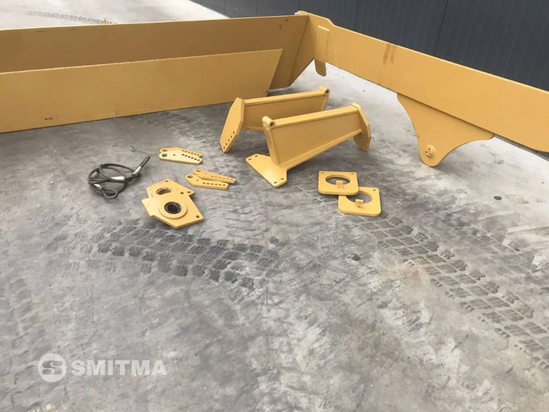 Volvo A30F - Tail lift for Construction machinery: picture 5 Volvo A30F - Tail lift for Construction machinery: picture 5