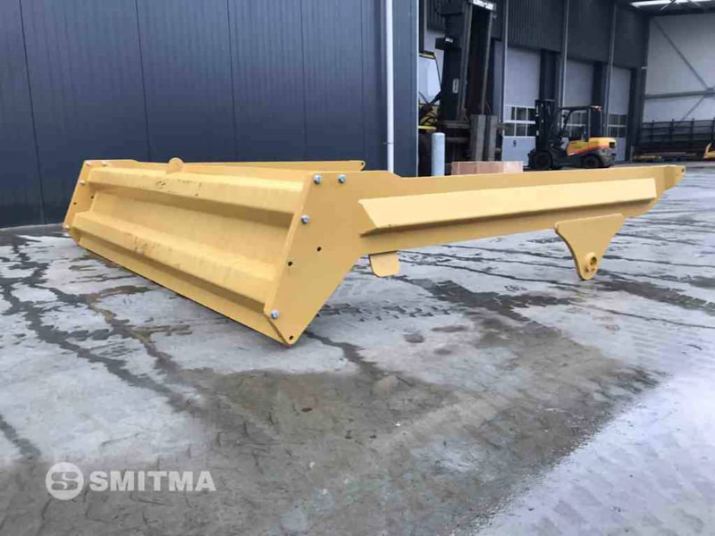 Volvo A35E - Tail lift for Construction machinery: picture 4 Volvo A35E - Tail lift for Construction machinery: picture 4
