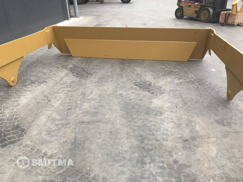 Volvo A40D - Tail lift for Construction machinery: picture 3 Volvo A40D - Tail lift for Construction machinery: picture 3