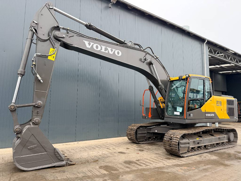 Volvo EC210 - Crawler excavator: picture 1 Volvo EC210 - Crawler excavator: picture 1