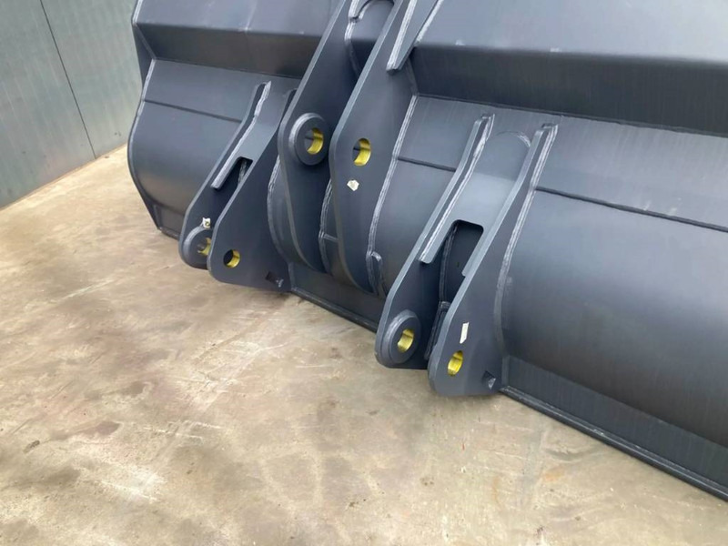 Volvo L120E - Bucket for Construction machinery: picture 4 Volvo L120E - Bucket for Construction machinery: picture 4