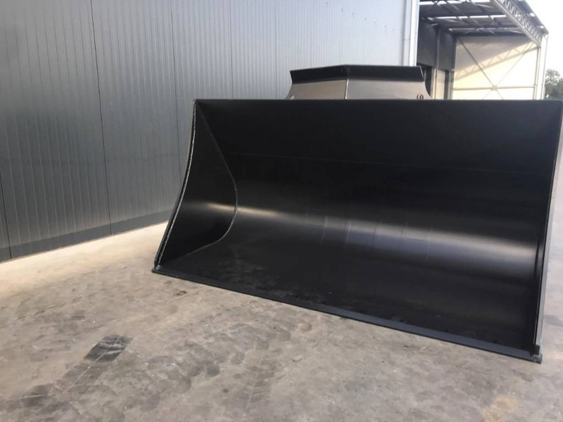 Volvo L180D - Bucket for Construction machinery: picture 5 Volvo L180D - Bucket for Construction machinery: picture 5