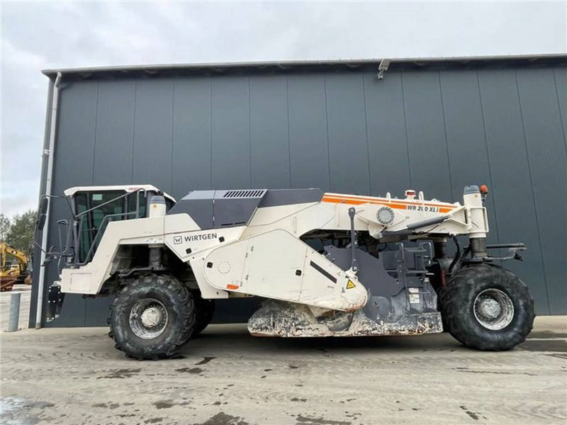 Wirtgen WR200XLi - Asphalt paver: picture 5 Wirtgen WR200XLi - Asphalt paver: picture 5