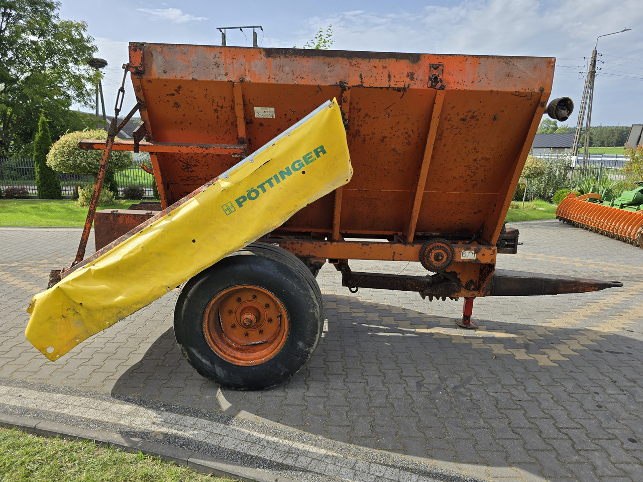 AMOS AGMT 5 ton - Fertilizer spreader: picture 2 AMOS AGMT 5 ton - Fertilizer spreader: picture 2