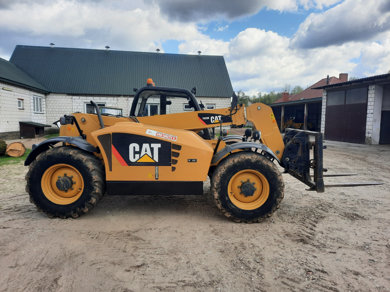 Wheel loader CATERPILLAR TH336 Agri: picture 1