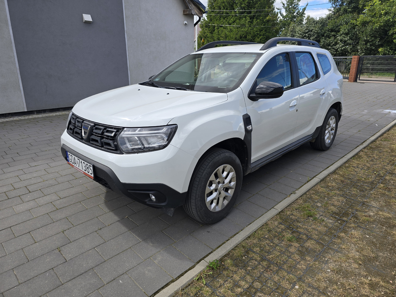 DACIA DUSTER 1.0 + LPG - Car: picture 2 DACIA DUSTER 1.0 + LPG - Car: picture 2