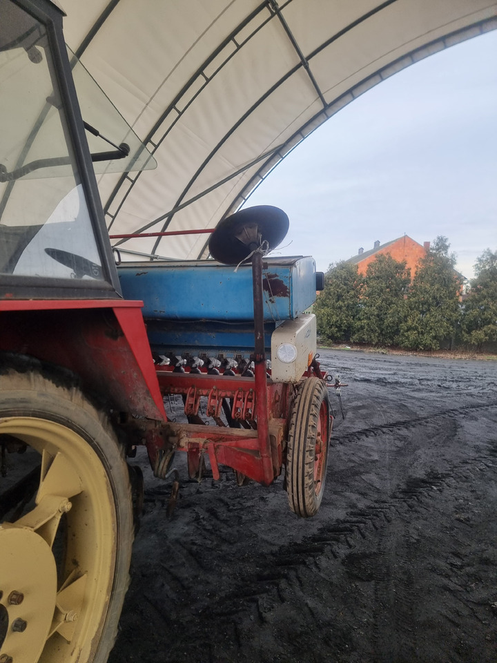 ISARIA 6000 - Combine seed drill: picture 3 ISARIA 6000 - Combine seed drill: picture 3