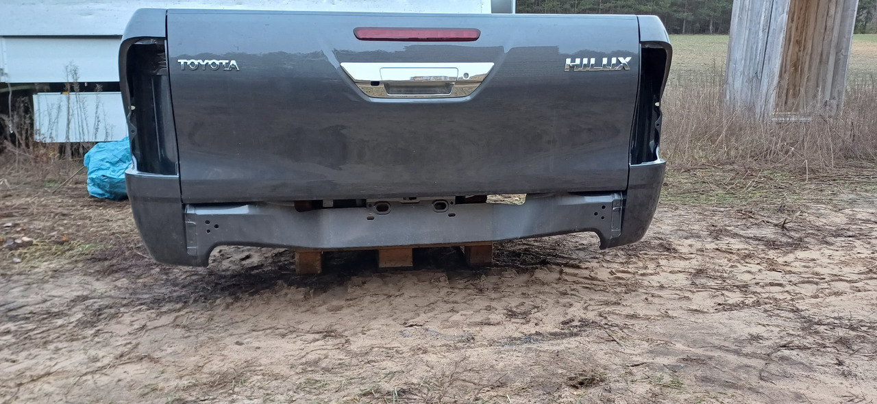 TOYOTA HILUX Extracab (2023 r.) NOWA paka skrzynia - Other machinery: picture 5 TOYOTA HILUX Extracab (2023 r.) NOWA paka skrzynia - Other machinery: picture 5