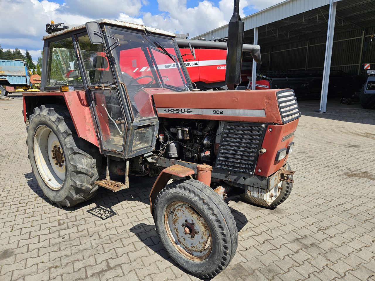 Ursus C-385 - Farm tractor: picture 3 Ursus C-385 - Farm tractor: picture 3